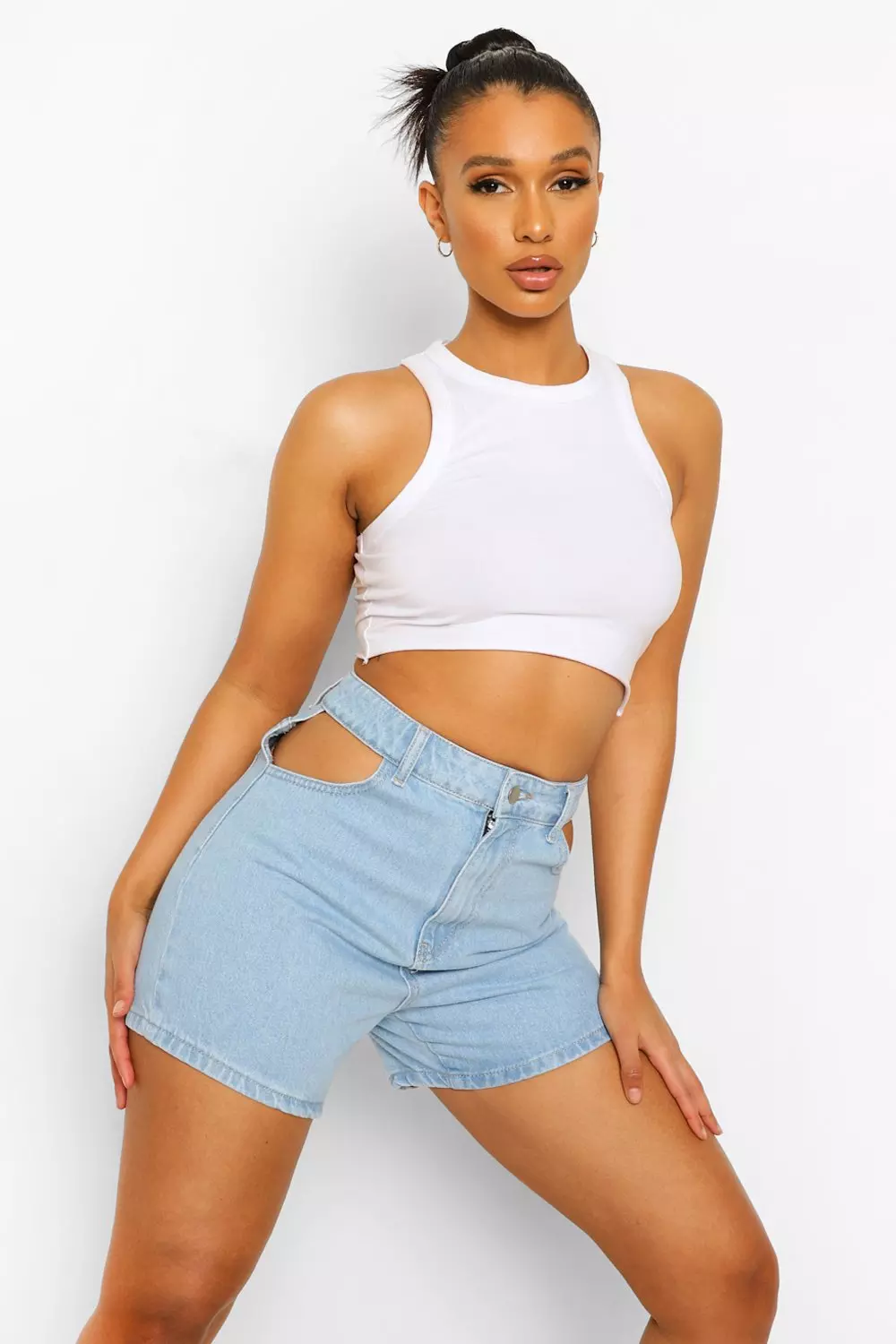 Cut store out shorts